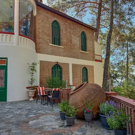 Semiramis Boutique & فندق Kato Platres