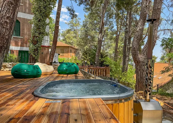 Semiramis Boutique &